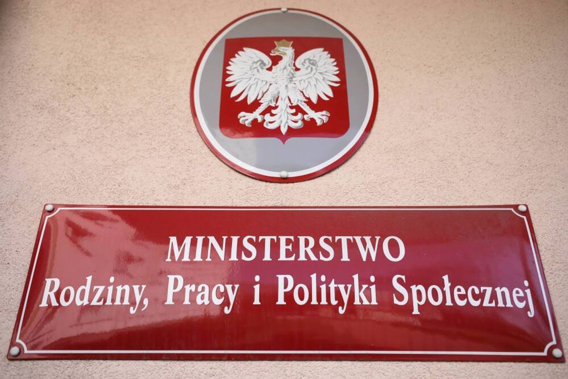 MRPiPS: szacunkowa stopa bezrobocia w kwietniu wyniosła 5,2 proc.; mniej niż przed miesiącem