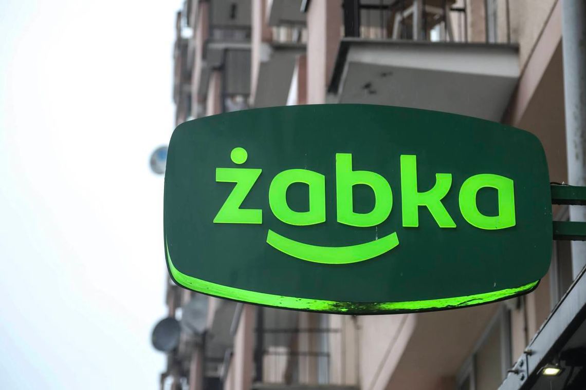 MZ skieruje do prokuratury i UOKiK sprawę reklam Żabki; sieć zapowiada, że wycofa ofertę