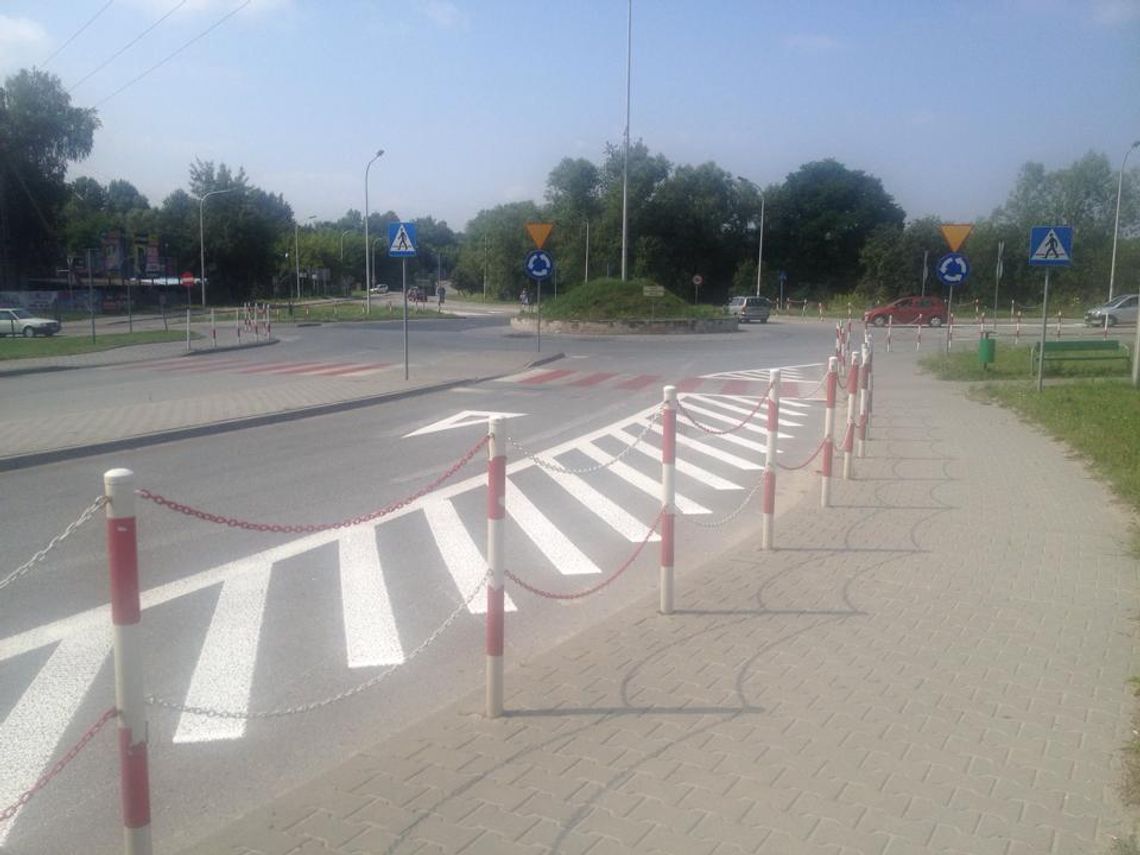 Na rondzie jednym pasem