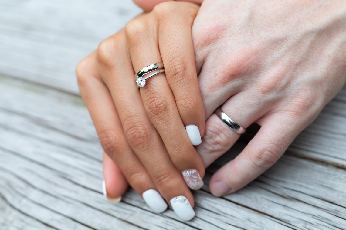 Najpiękniejsze pierścionki zaręczynowe - przegląd propozycji