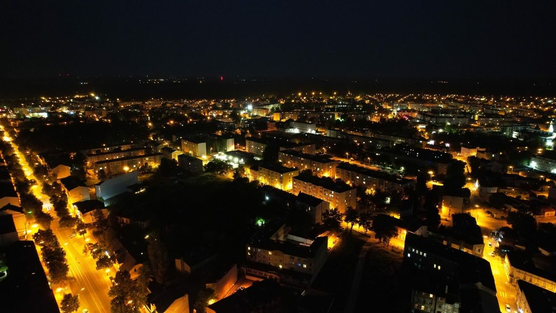 Nasz Tomaszów nocą. Miasto widziane z drona 