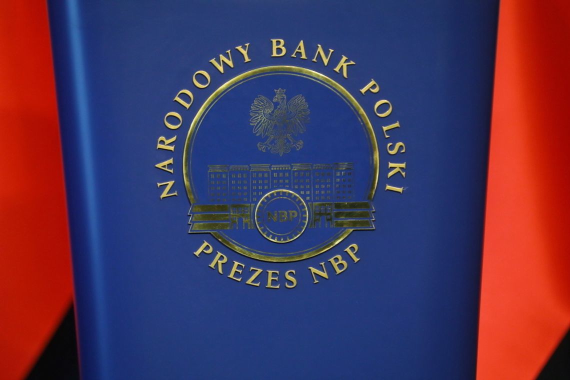 NBP: w IV kw. br. dalsze zaostrzanie polityki kredytowej wobec firm i gospodarstw domowych