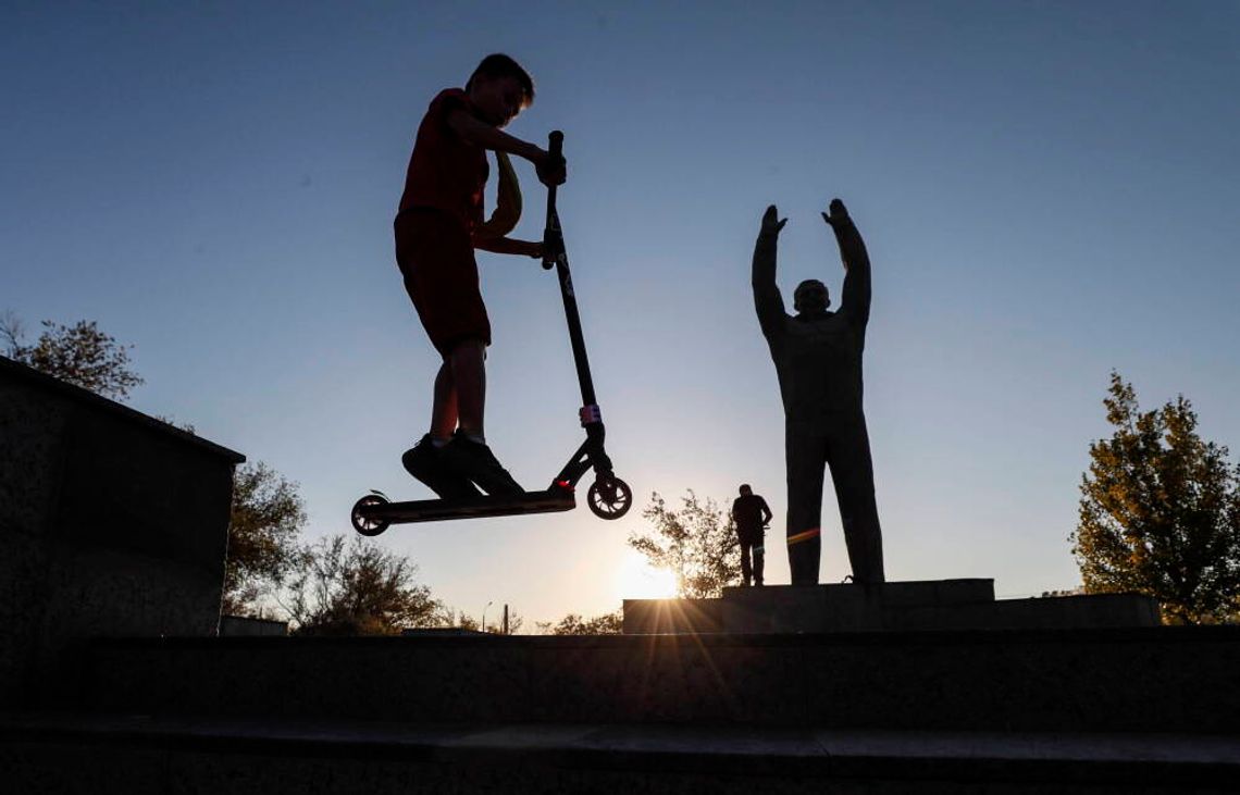 Nie ma wrażeń bez obrażeń – niepokojący trend w sieci