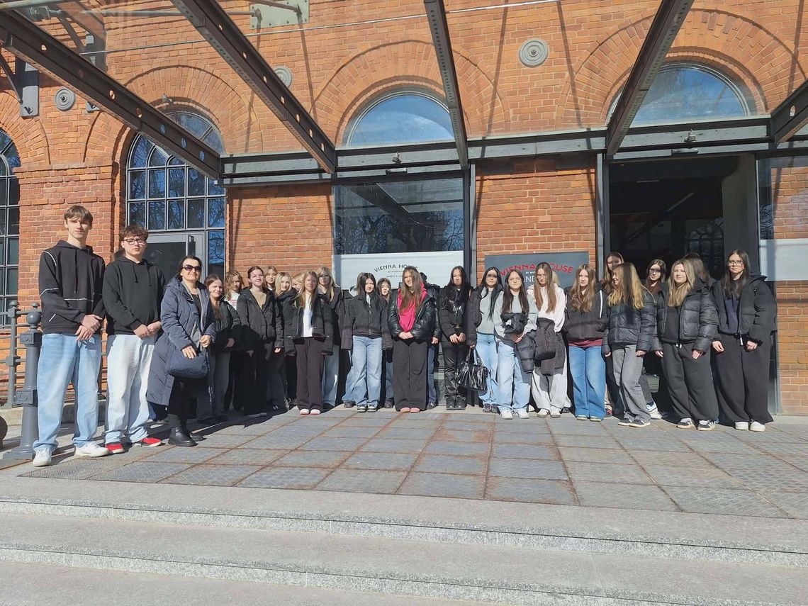 Od szkolnej ławki do czterech gwiazdek. Uczniowie „jedynki H” w sercu łódzkiego designu