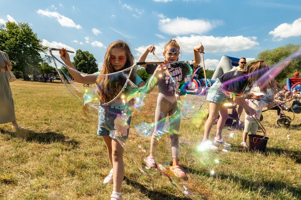 Od wczoraj na błoniach Dni Tomaszowskiej Rodziny Od wczoraj na błoniach Dni Tomaszowskiej Rodziny