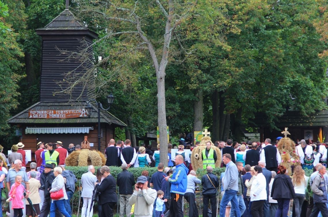 Ostatni dzwonek zabrzmiał w &quot;Trzynastce&quot;