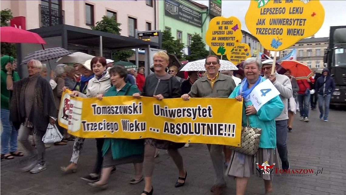 Parada uliczna na Dniach Tomaszowa 2018