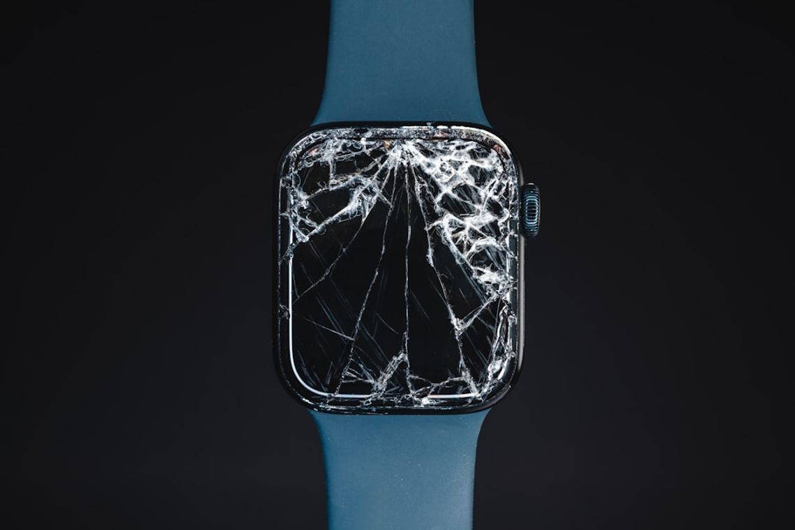 Pęknięty Apple Watch? - profesjonalna wymiana szybki sprawi, że znów będzie jak nowy.