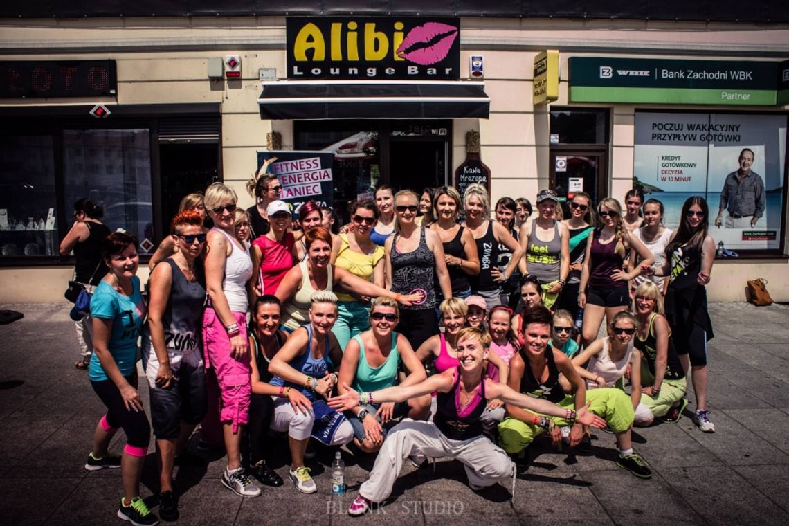 PIKNIK ! Kolejne plenerowe zajęcia Zumba (r) Fitness - PRZYSTAŃ KS Amber