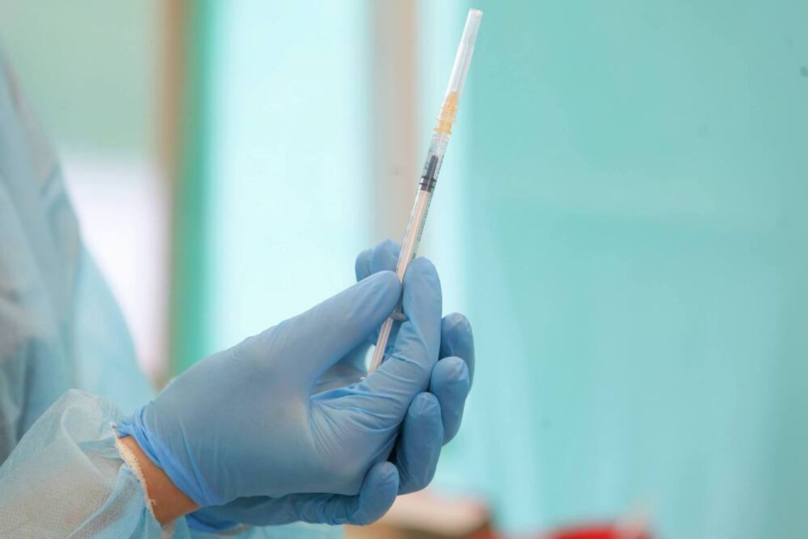 Pod koniec września planowane wznowienie szczepień przeciw COVID-19
