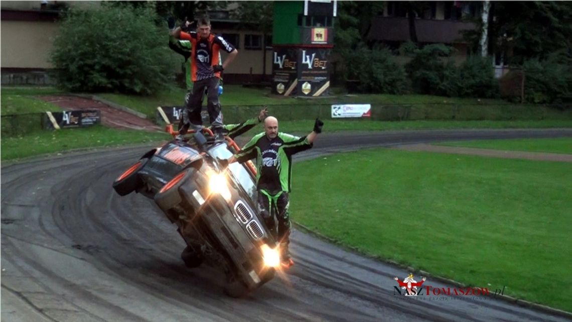 Pokaz kaskaderski na Stadionie Miejskim w Tomaszowie Mazowieckim