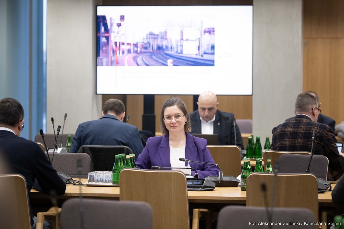 Posłanka Paulina Matysiak interweniuje w sprawie zawieszonych połączeń autobusowych w łódzkiem