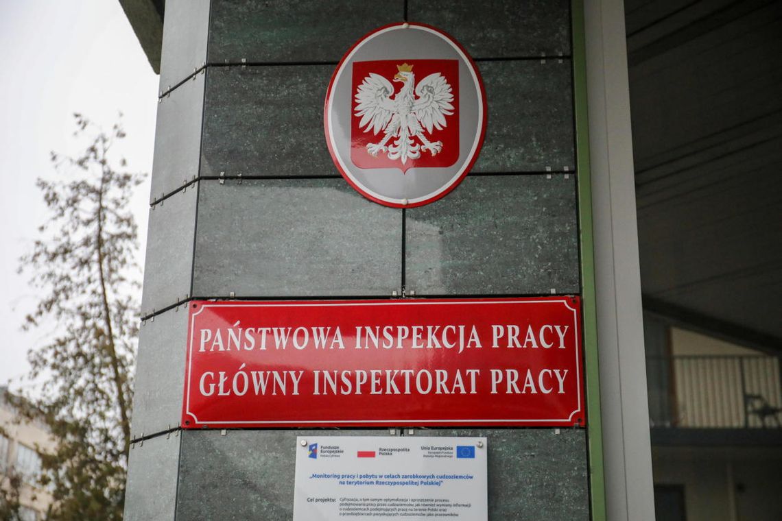 Pracodawcy powinni udzielić pracownikom zaległych urlopów do 30 września; do PIP wpływają skargi