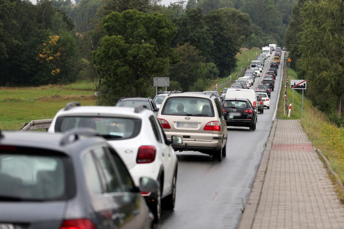 Prawo jazdy po ukończeniu 17 lat - na okres próbny i pod rygorami