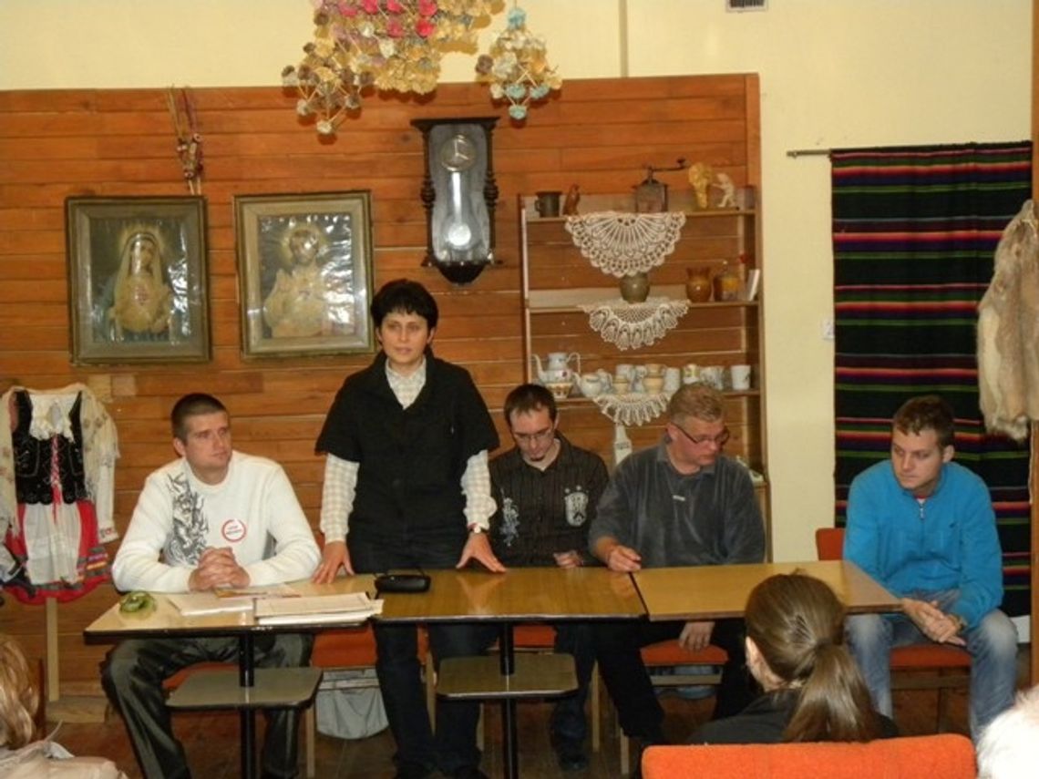 Prawym okiem Prawym okiem