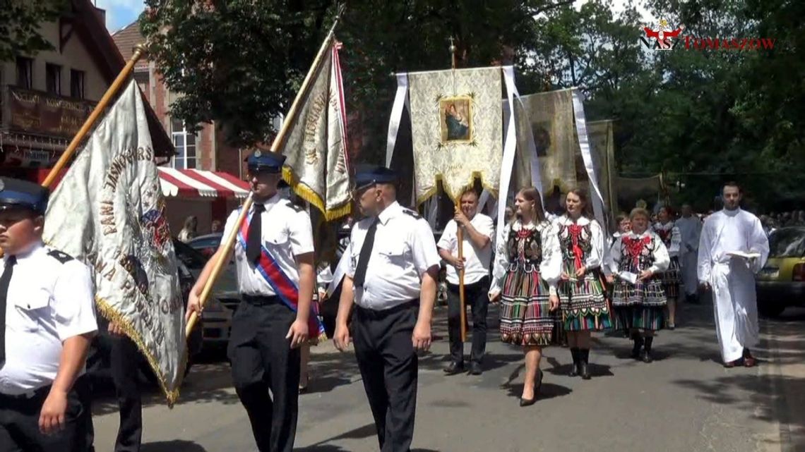 Procesje przeszły ulicami miasta