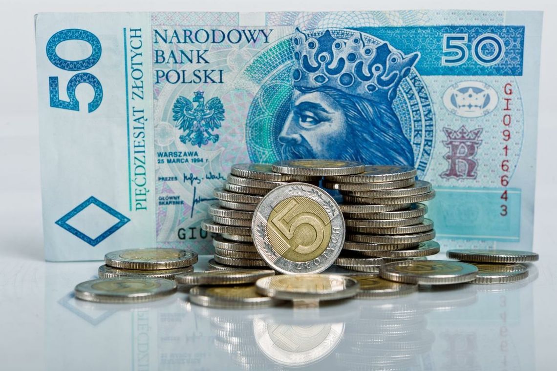 Raport: 1,5 mln Polaków ma 31,6 mld zł niezapłaconych zobowiązań