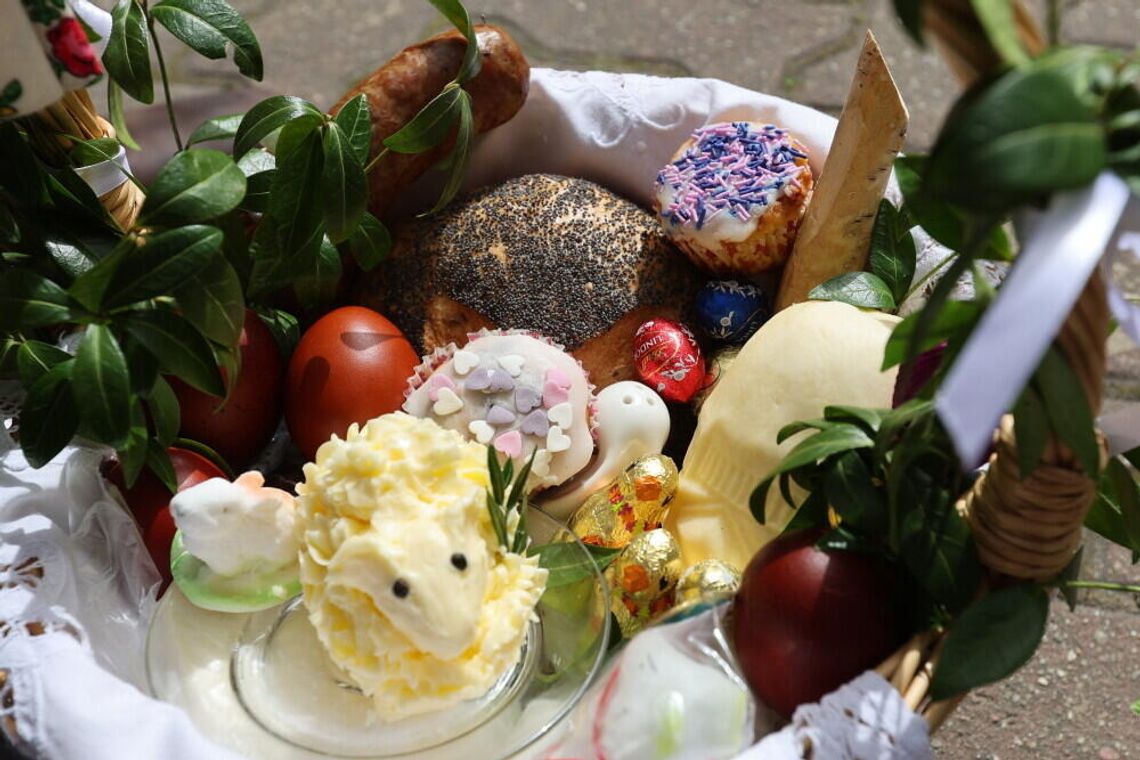 Raport: koszyk wielkanocny w rok zdrożał o ponad 7 proc.