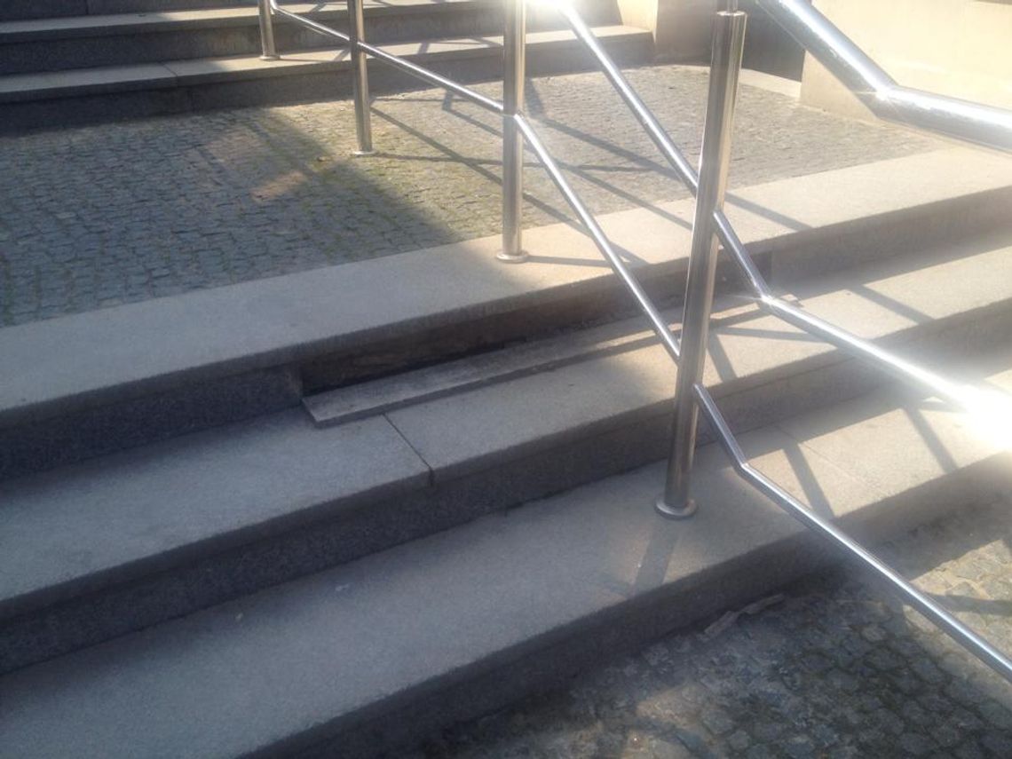 Rewitalizacja się sypie...