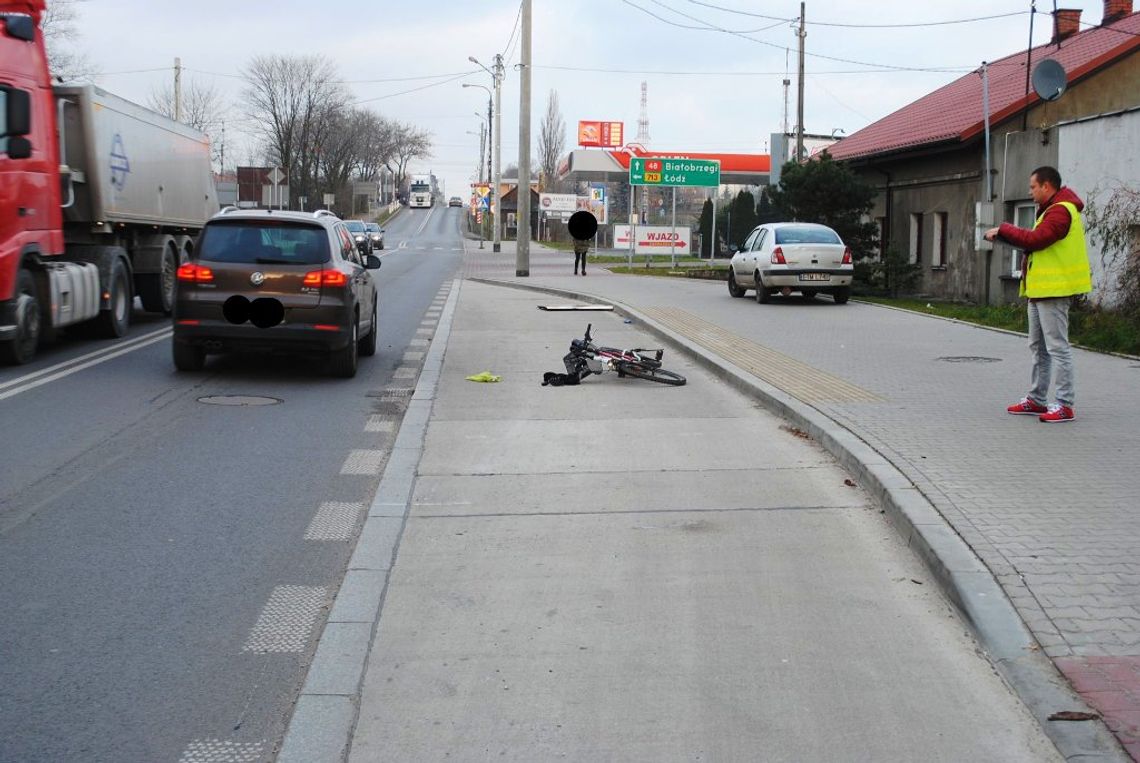 Rowerzystka potrącona przez szkolny autobus