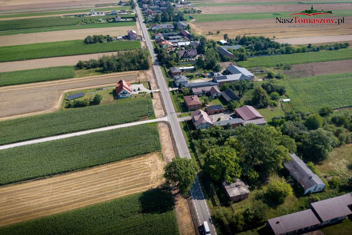 Rozbudowa drogi wojewódzkiej nr 716 nabiera tempa. Inwestycja dla powiatu tomaszowskiego Rozbudowa drogi wojewódzkiej nr 716 nabiera tempa. Inwestycja dla powiatu tomaszowskiego