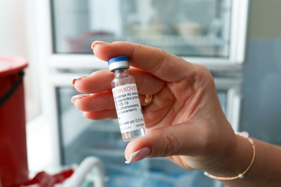 Rzecznik MZ: do tej pory do Polski dostarczono prawie 800 tys. szczepionek Nuvaxovid