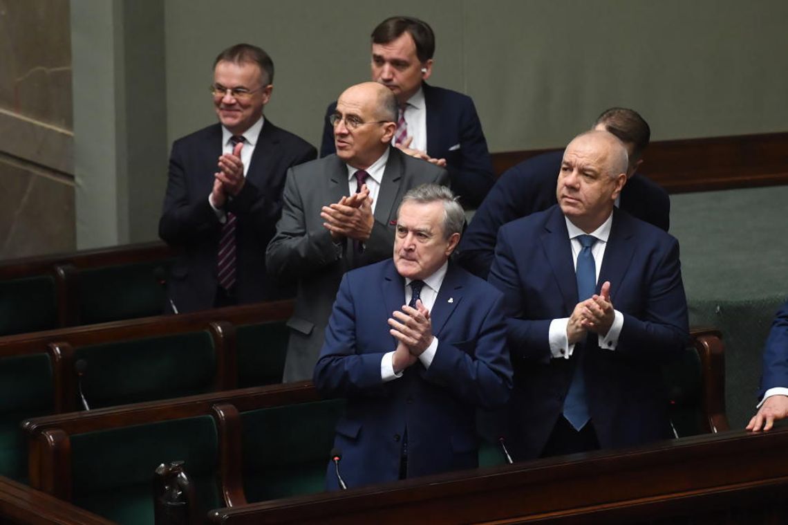 Sejm uchwalił nowelizację Kodeksu pracy wprowadzają zmiany m.in. w urlopach rodzicielskich