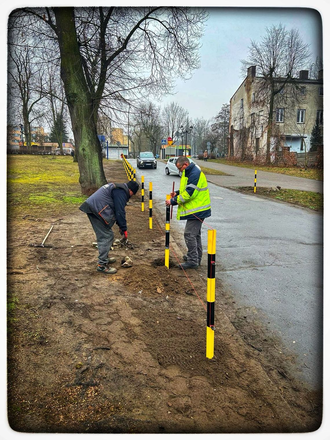 Skwer przestanie być parkingiem?