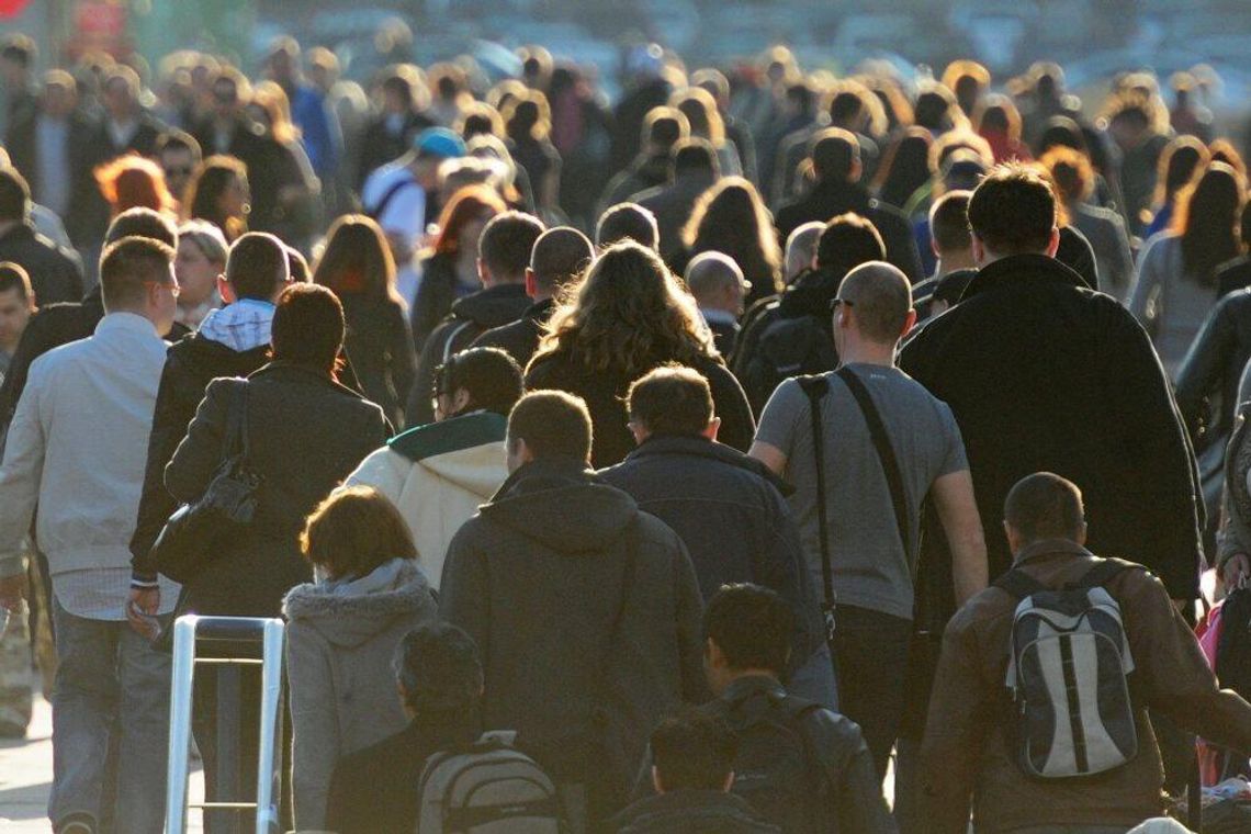 Sondaż IBRiS dla PAP: ponad 63 proc. badanych obawia się zagrożenia dla istnienia państwa
