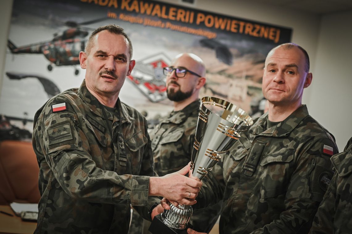 Sport, który robi robotę. 25 BKPow podsumowała 2025 rok i rozdała puchary za współzawodnictwo Sport, który robi robotę. 25 BKPow podsumowała 2025 rok i rozdała puchary za współzawodnictwo