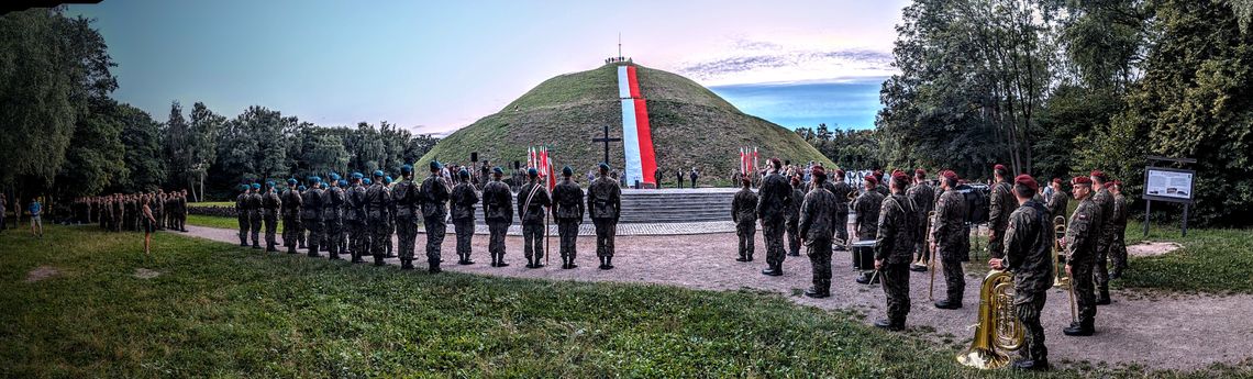 Strzelcy z Tomaszowa Mazowieckiego na szlaku kadrówki