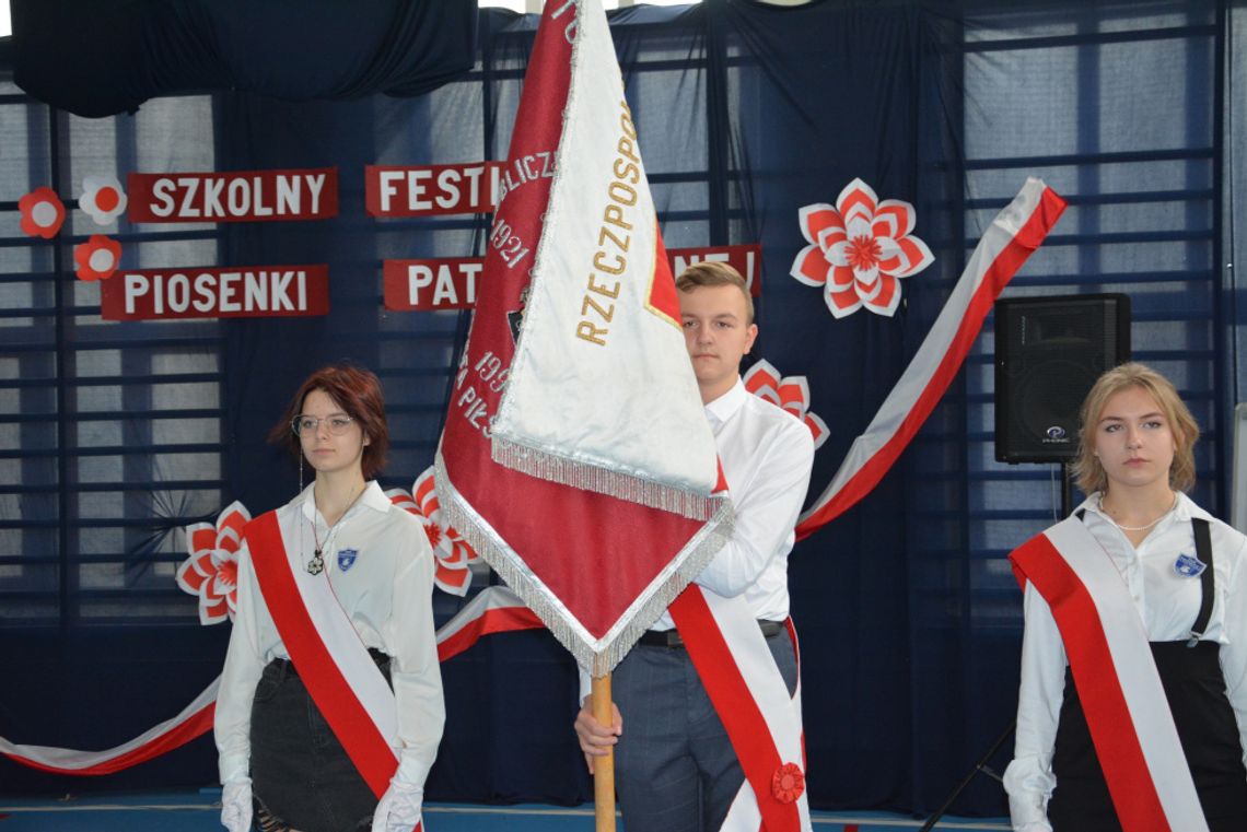 Szkolny Festiwal Piosenki Patriotycznej w "Trójce"