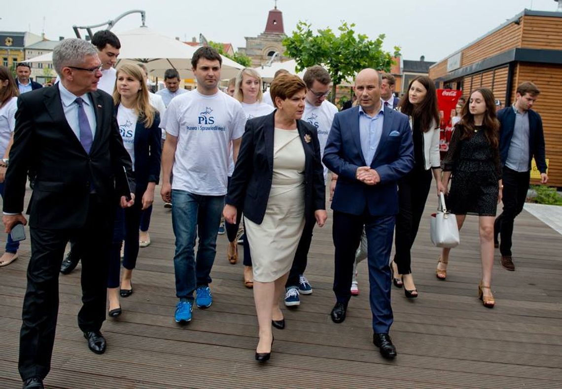 Szydłobus przejechał przez Tomaszów Szydłobus przejechał przez Tomaszów