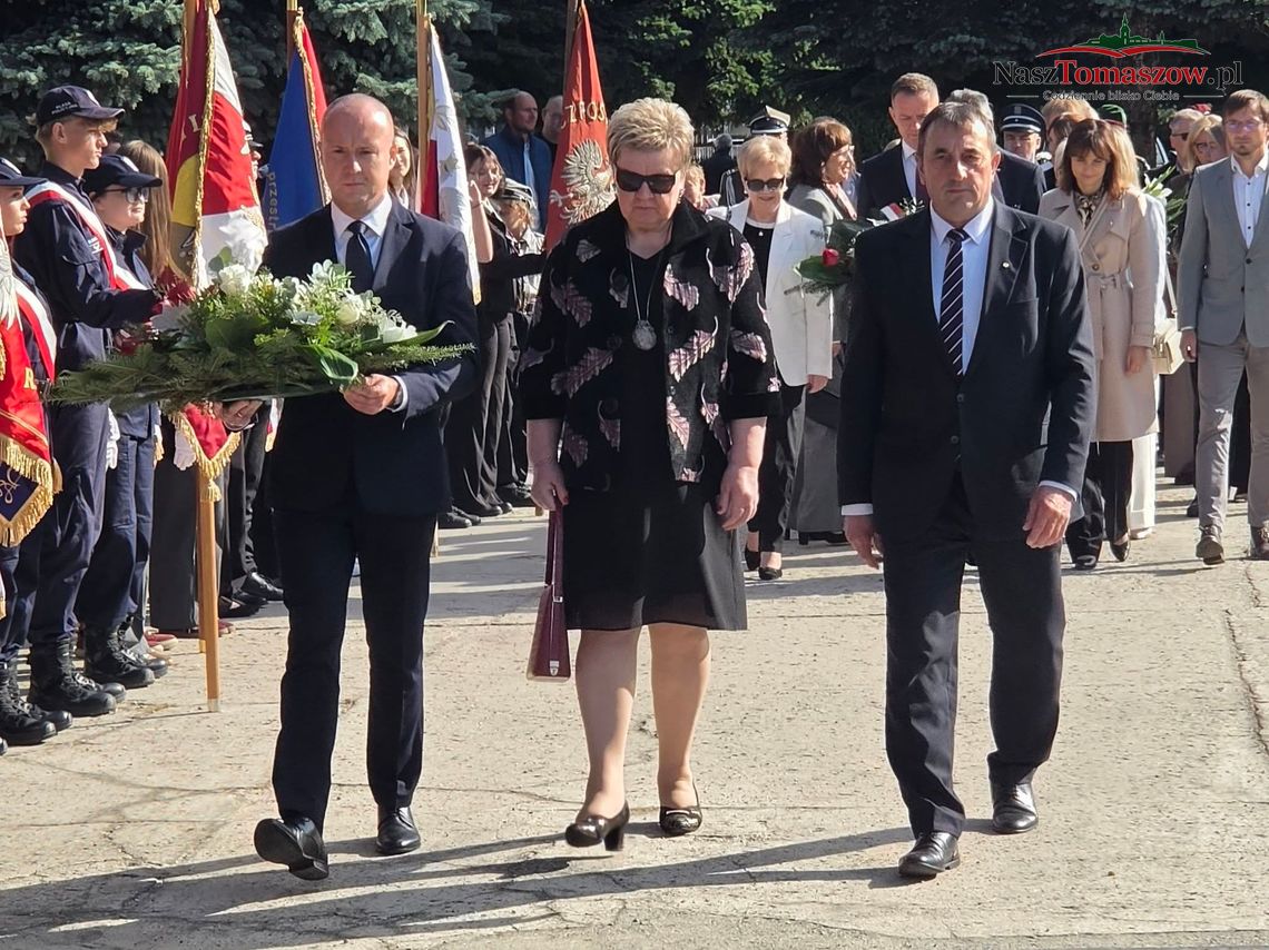 Tomaszów uczcił Dzień Polskiego Państwa Podziemnego Tomaszów uczcił Dzień Polskiego Państwa Podziemnego