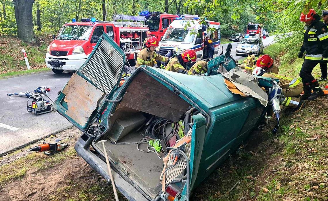 Tragedia w okolicach Rawy. 4 osoby zginęły w busie, jadącym z Tomaszowa 