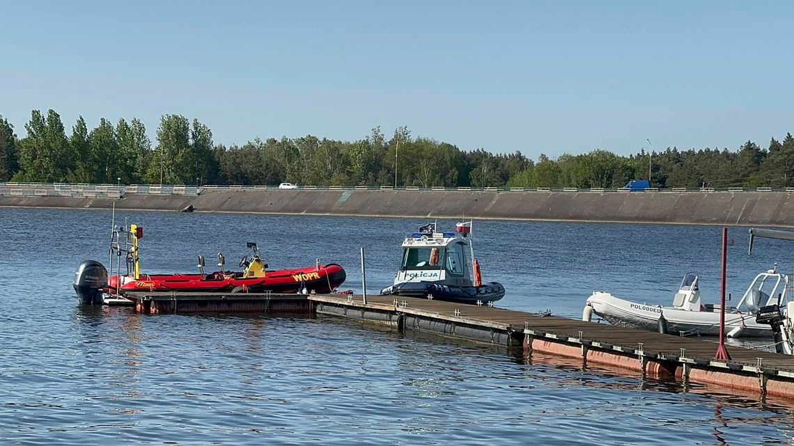 Tragiczny finał poszukiwań nastolatka nad Zalewem. Nie żyje też 33-latek Tragiczny finał poszukiwań nastolatka nad Zalewem. Nie żyje też 33-latek