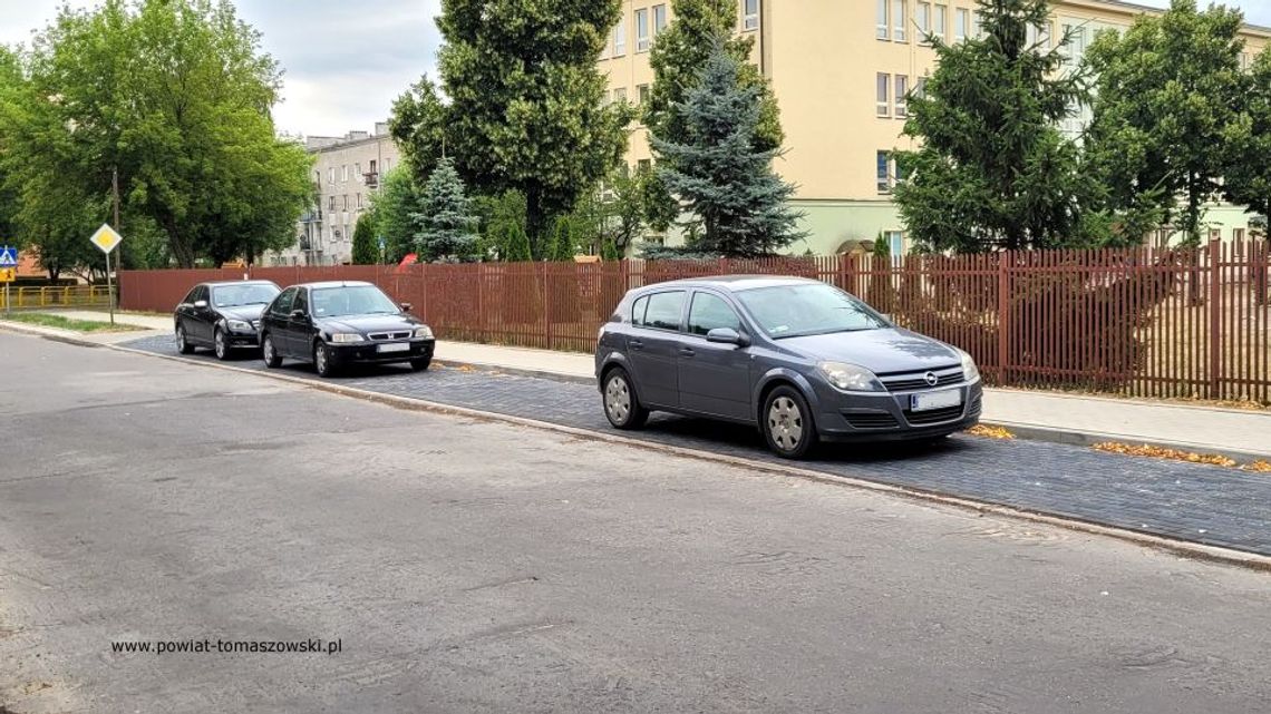 Trwa przebudowa chodników na miejskich drogach powiatowych. Kosztuje ponad 5 milionów złotych