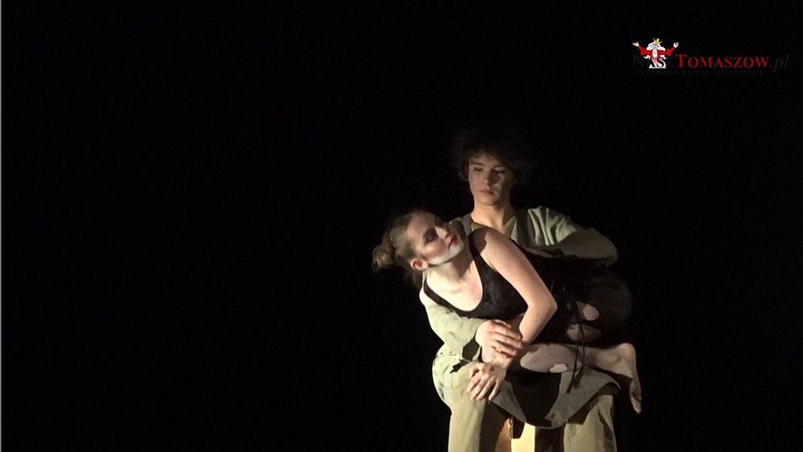 "Trzcina nigdy nie wyjdzie z człowieka" "Trzcina nigdy nie wyjdzie z człowieka"