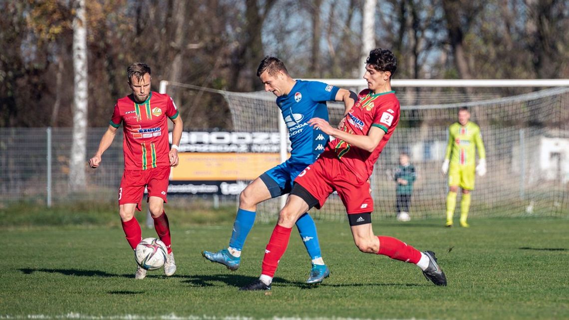 Trzy punkty z Ostródy do Tomaszowa Trzy punkty z Ostródy do Tomaszowa