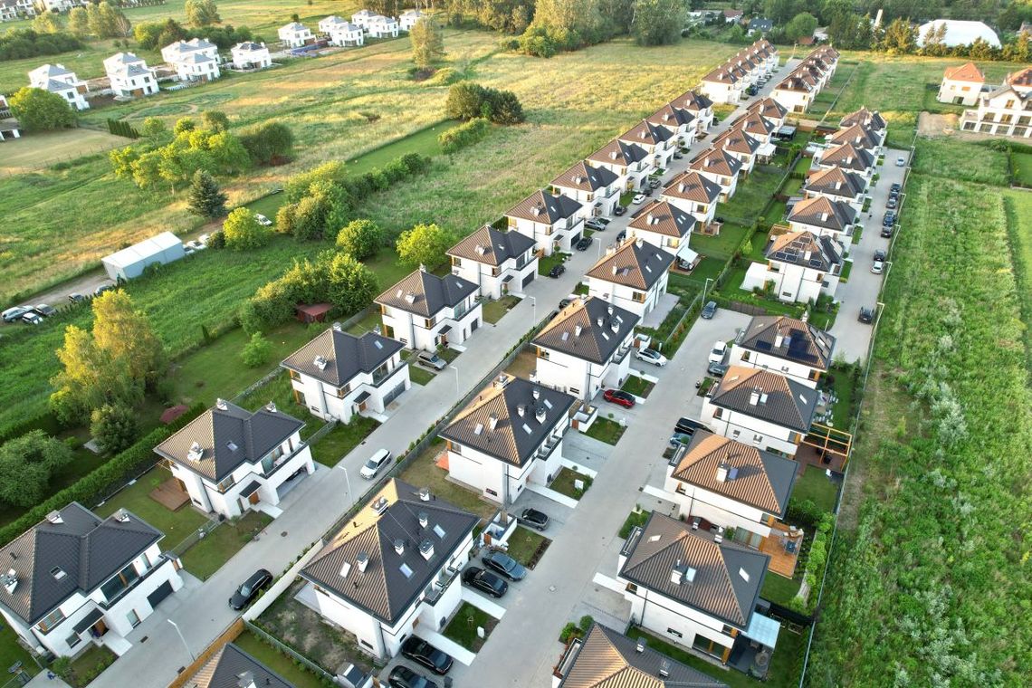 Ucieczka z rynku wtórnego – gdzie dziś warto zamieszkać z rodziną? Ucieczka z rynku wtórnego – gdzie dziś warto zamieszkać z rodziną?