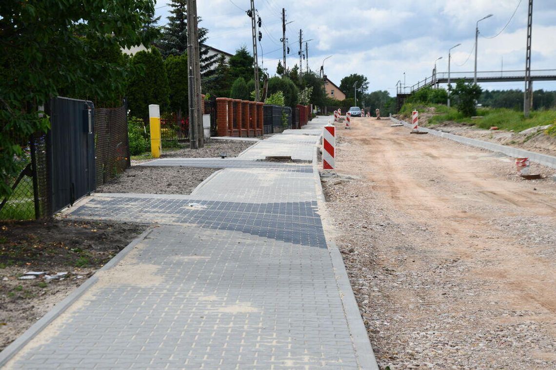 Ulica Kolejowa w Opocznie z wyraźnym postępem. Kluczowe roboty zbliżają się do finału Ulica Kolejowa w Opocznie z wyraźnym postępem. Kluczowe roboty zbliżają się do finału