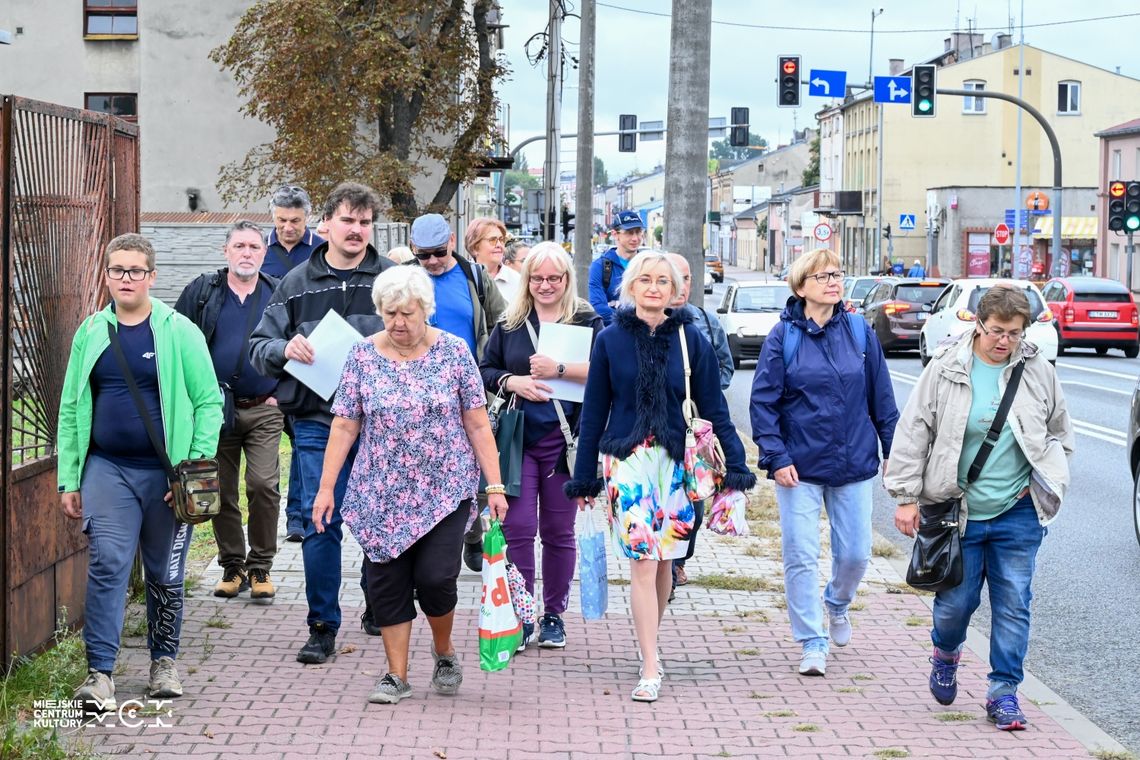 Ulicami Tomaszowa, śladem jego obrońców