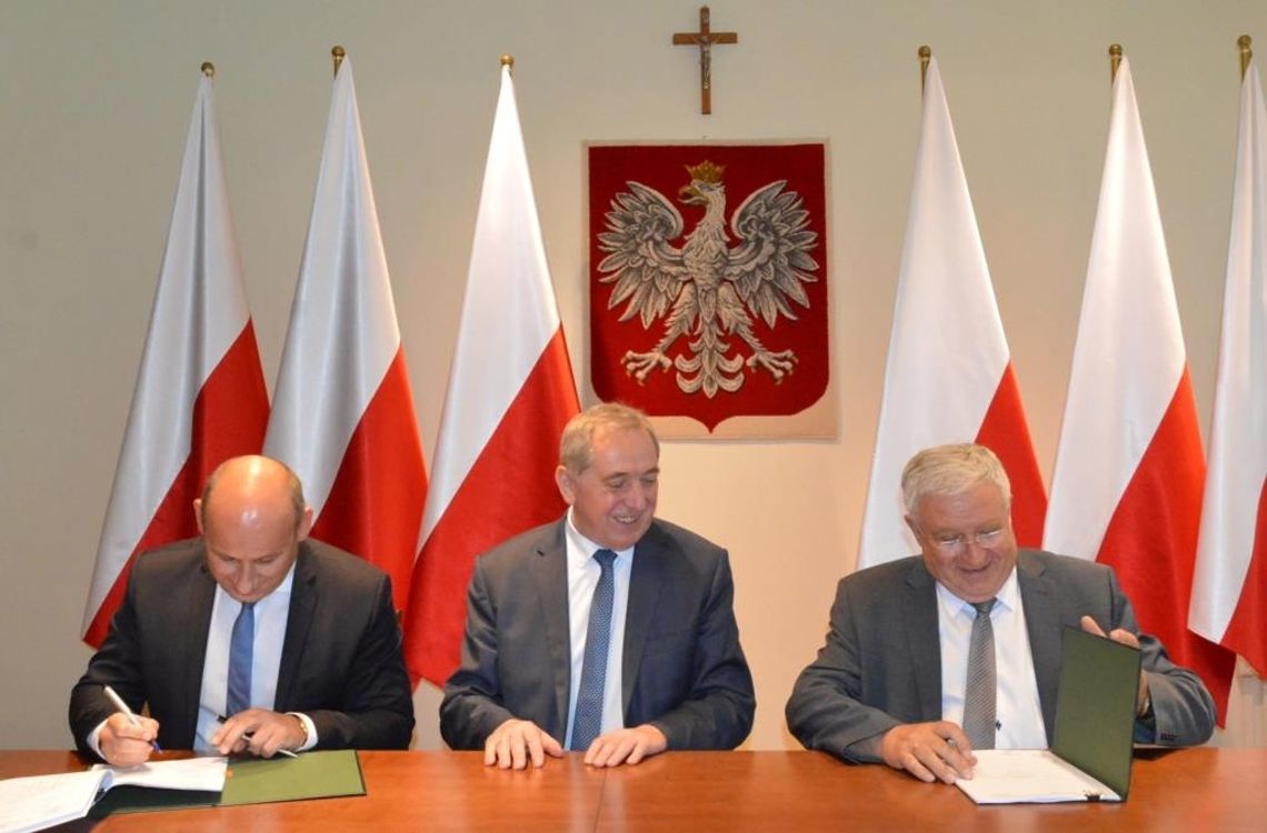 Umowa podpisana. NFOŚiGW sfinansuje poszukiwanie wód termalnych w Tomaszowie Mazowieckim