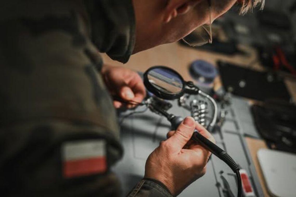 W 25 Brygadzie Kawalerii Powietrznej powstało laboratorium, które ma skracać drogę od pomysłu do naprawy W 25 Brygadzie Kawalerii Powietrznej powstało laboratorium, które ma skracać drogę od pomysłu do naprawy