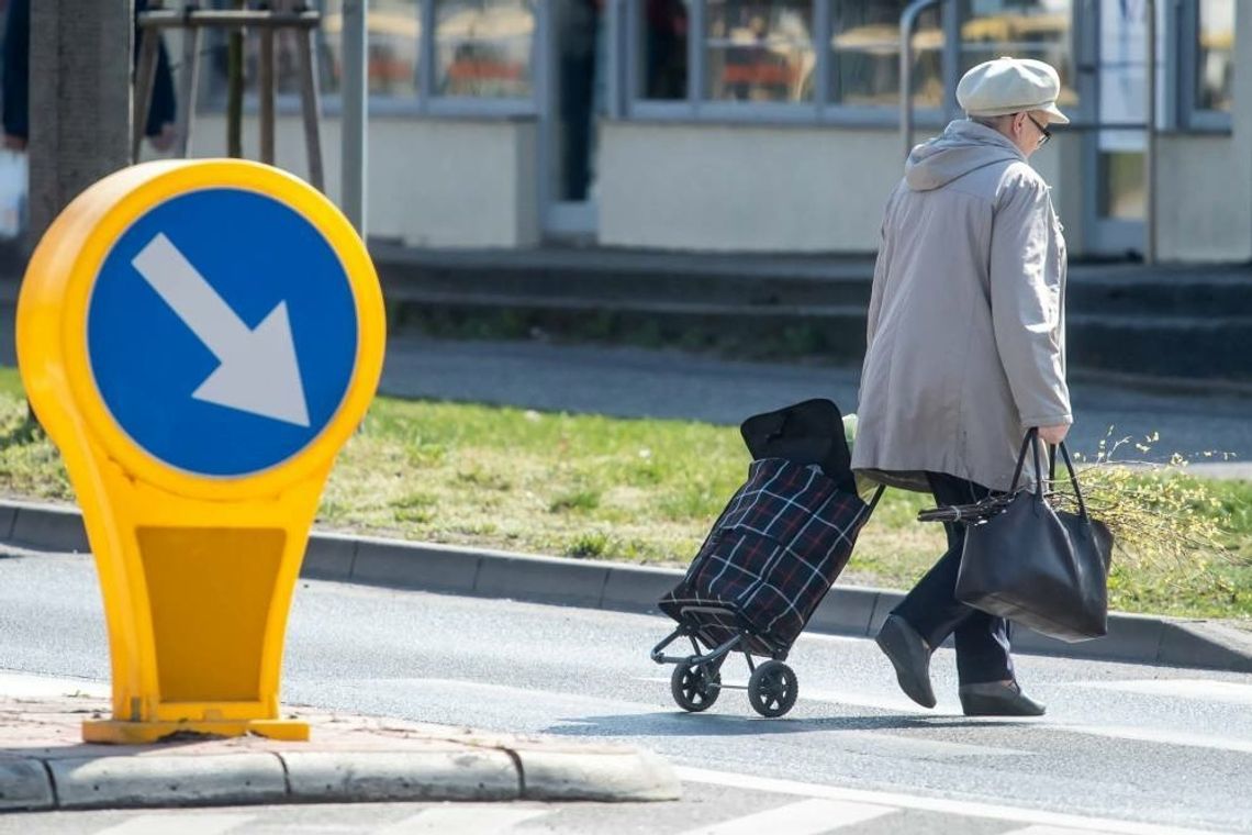 W poniedziałek trzynasta emerytura trafiła do kolejnych 1,8 mln osób