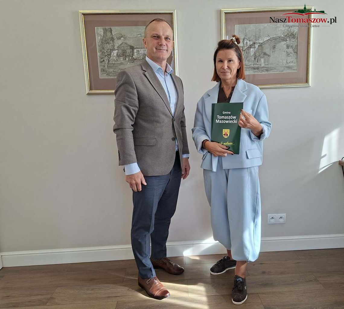 W Wąwale powstanie nowa kanalizacja. Gmina podpisała umowę na budowę przy ul. Długiej W Wąwale powstanie nowa kanalizacja. Gmina podpisała umowę na budowę przy ul. Długiej