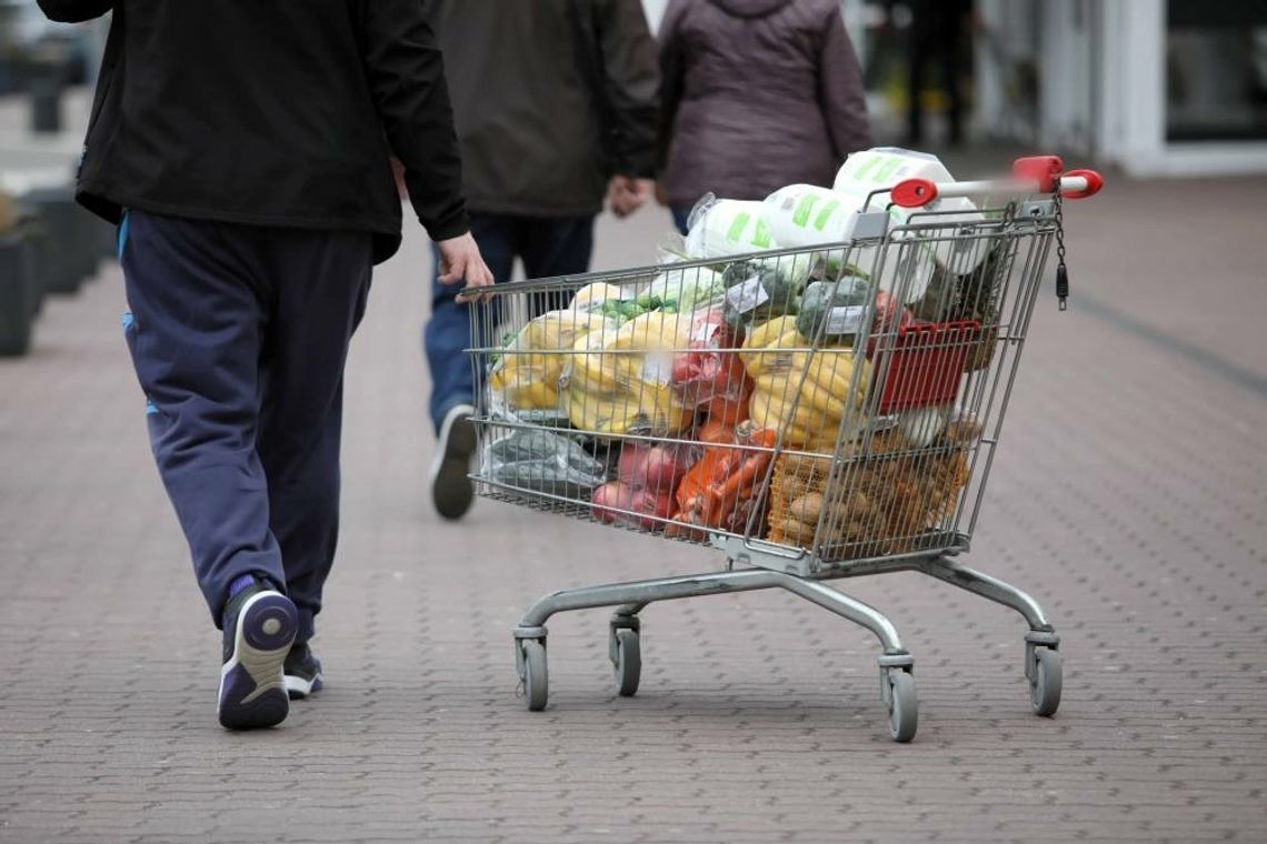 W Wielką Sobotę sklepy otwarte krócej