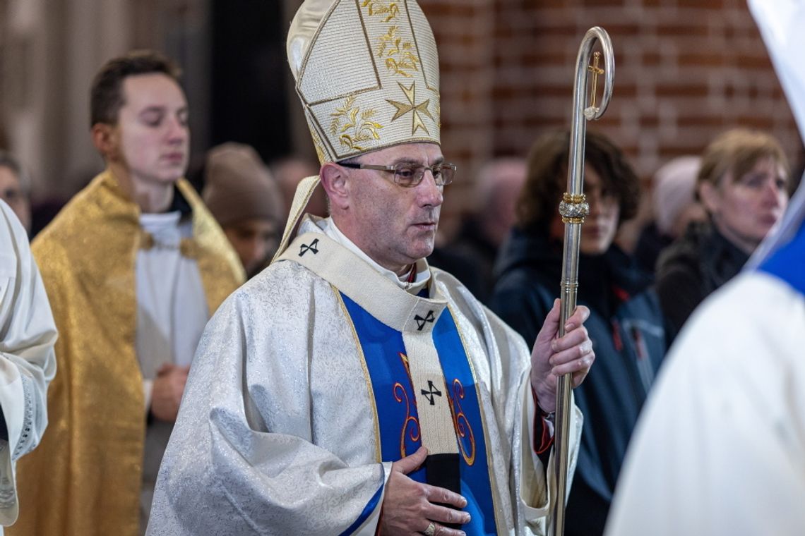 We wszystkich parafiach w Polsce zostanie dziś odprawiona msza za Benedykta XVI