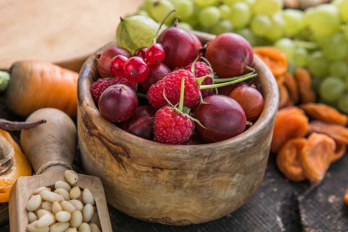 Witamina dla zdrowia mózgu – komu pomogą preparaty z niacyną?