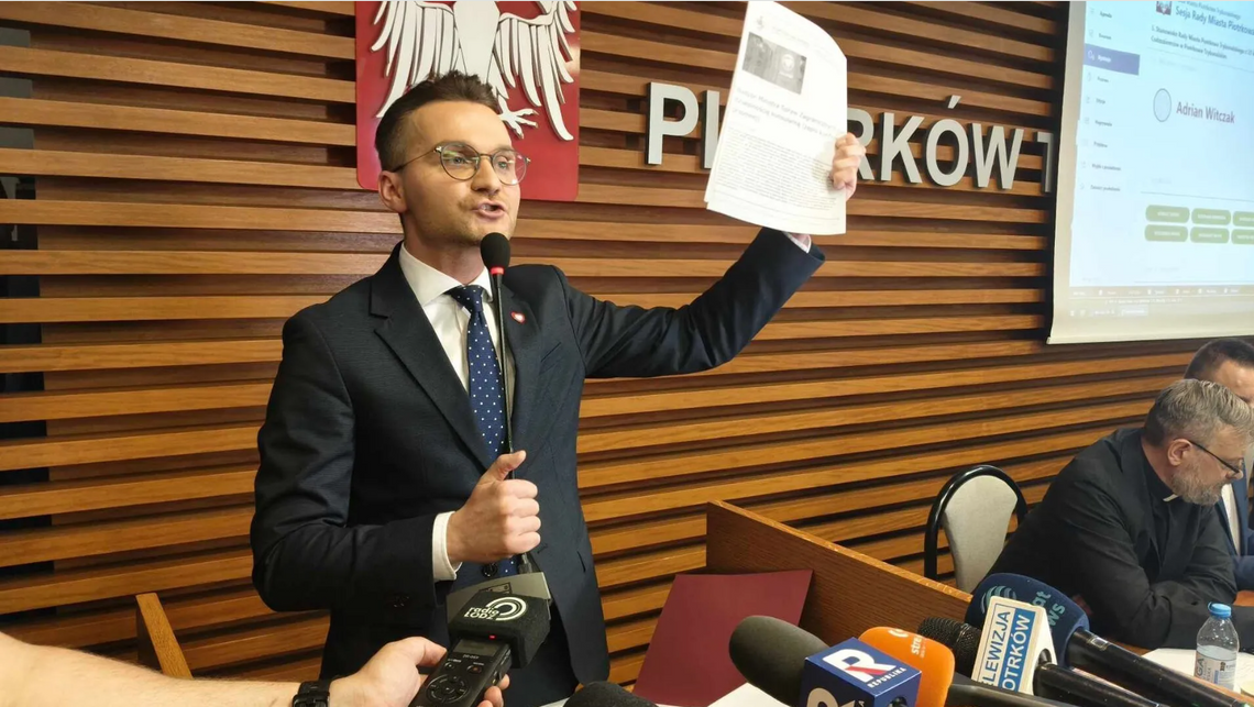 Witczak w Piotrkowie. Szantaże i lanie wody?